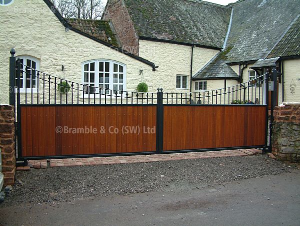 electric gates,tiverton,devon